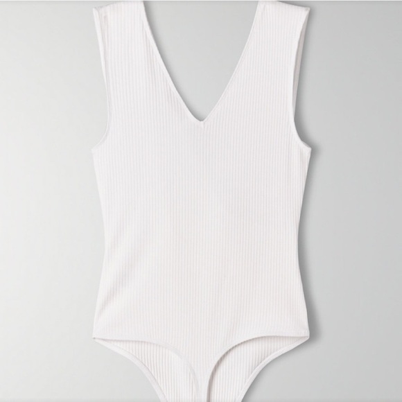🤍 Babaton White Ribbed Wrap Bodysuit – XS - Picture 9 of 10